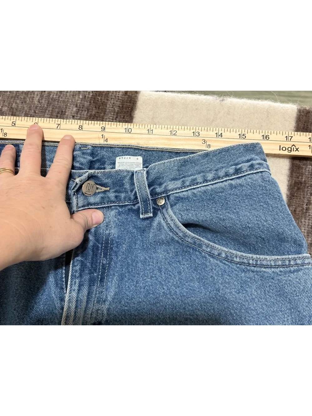 Vintage 90s Levis SilverTab Baggy Fit Jeans 33x30 Made in USA Distressed Blue